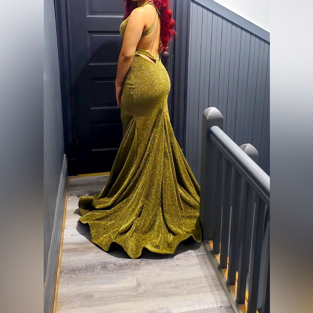 Prom/fancy event dress size 4 color greenish gold